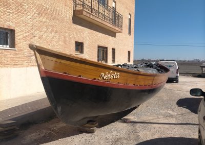 Paseos en barca por La Albufera de Valencia - barca Neleta en dique seco, paseos en barca Cipri